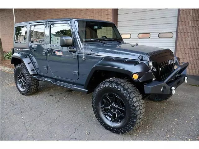 2017 Jeep Wrangler Willys Wheeler