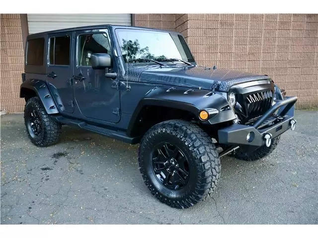 2017 Jeep Wrangler Willys Wheeler