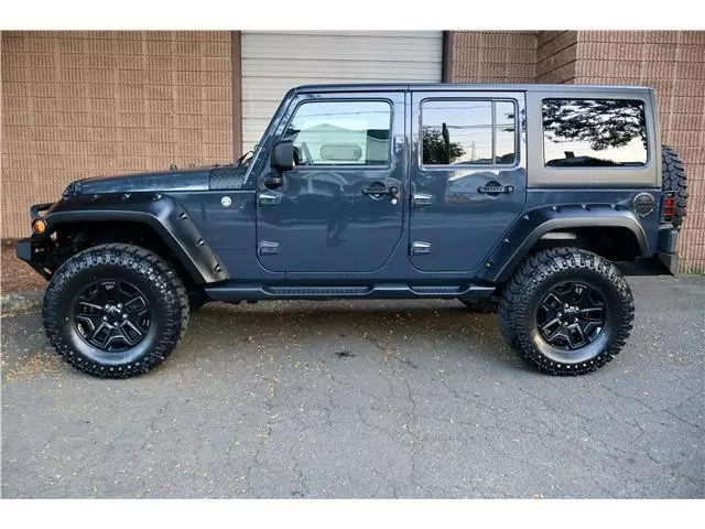 2017 Jeep Wrangler Willys Wheeler