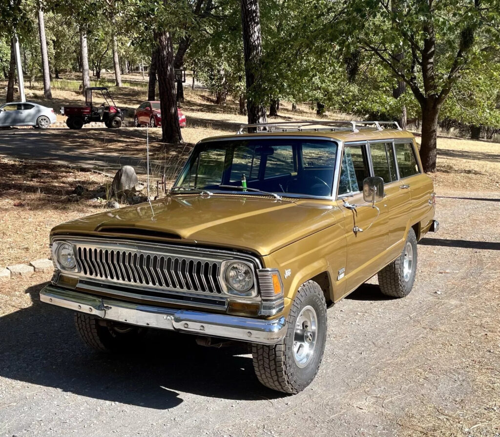 1971 Jeep Wagoneer SJ