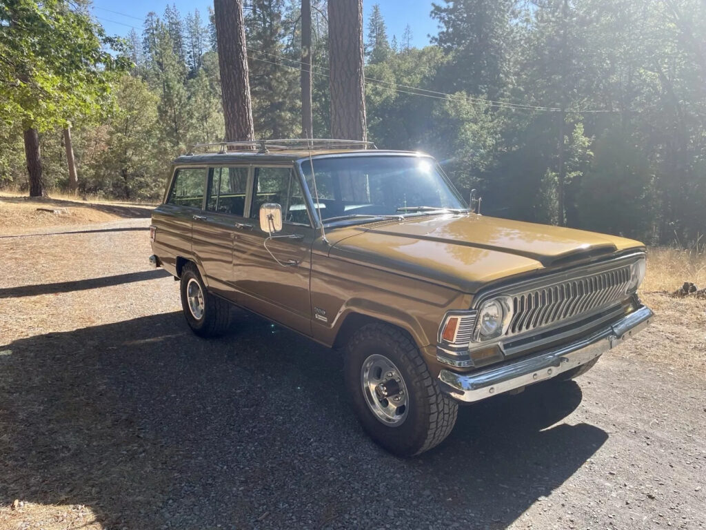 1971 Jeep Wagoneer SJ