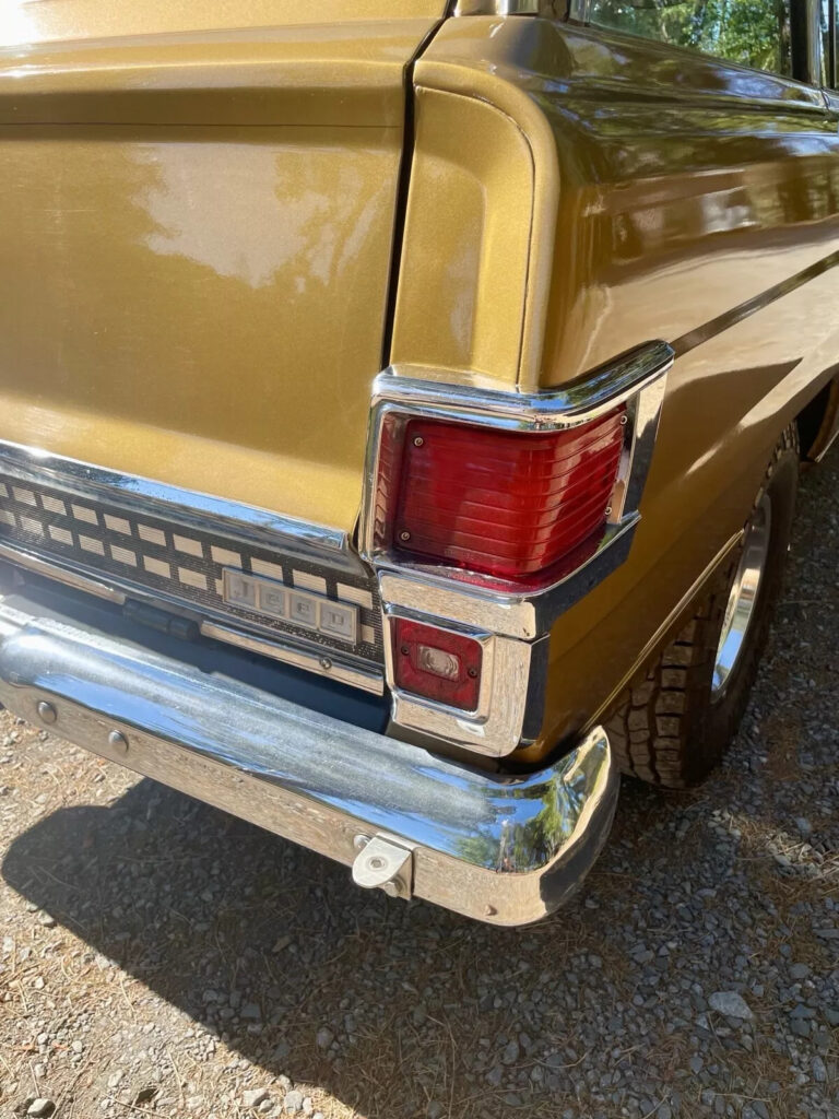 1971 Jeep Wagoneer SJ