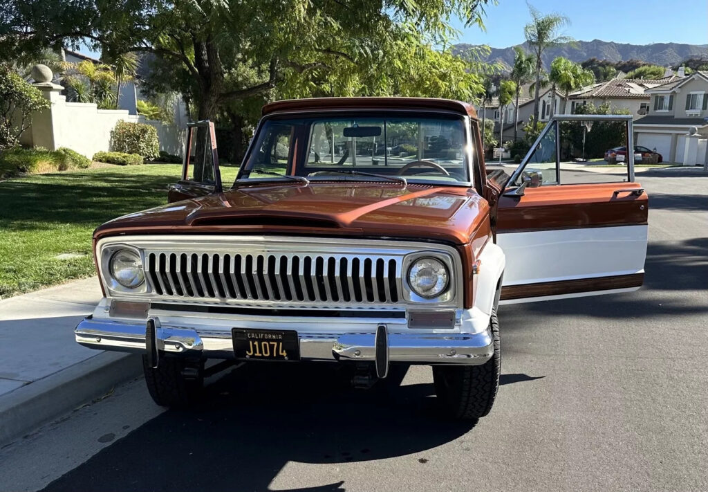 1974 Jeep J10 Pioneer