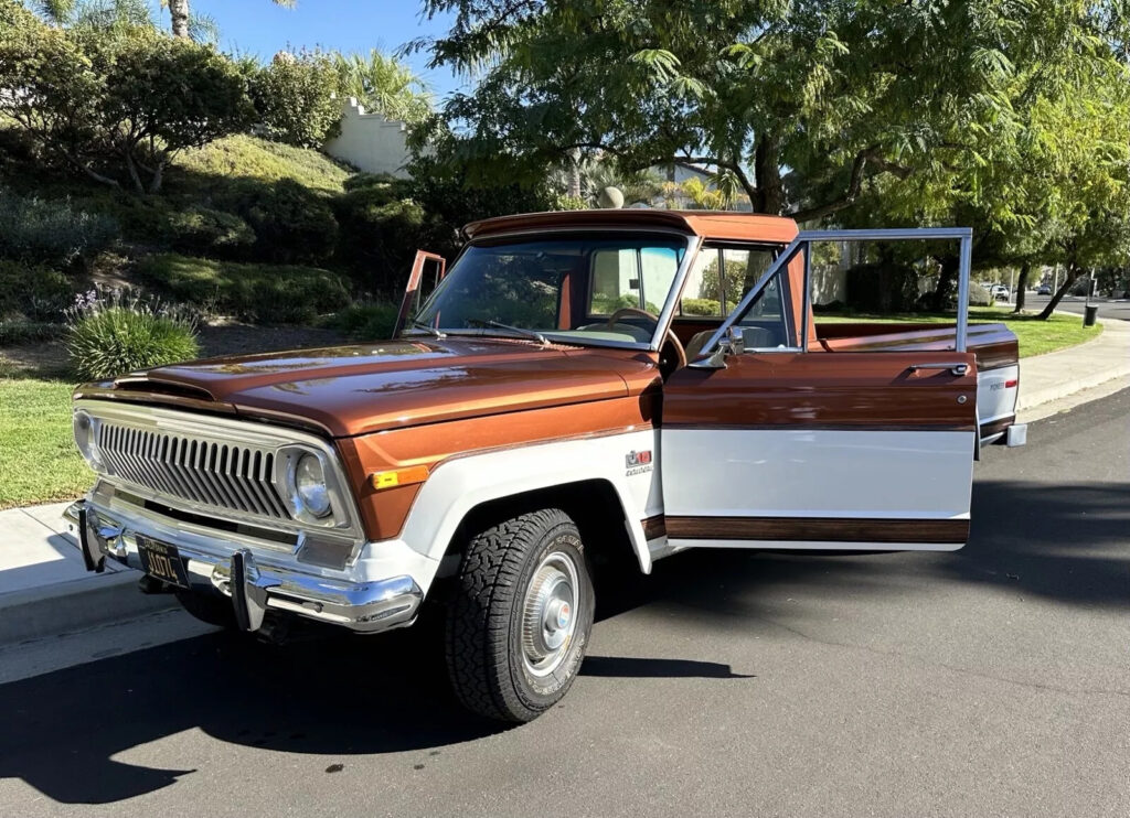 1974 Jeep J10 Pioneer