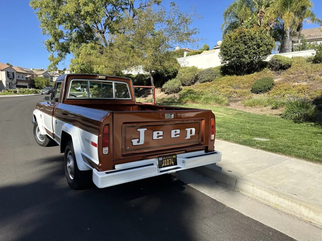 1974 Jeep J10 Pioneer