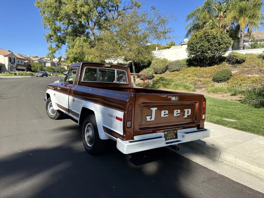 1974 Jeep J10 Pioneer