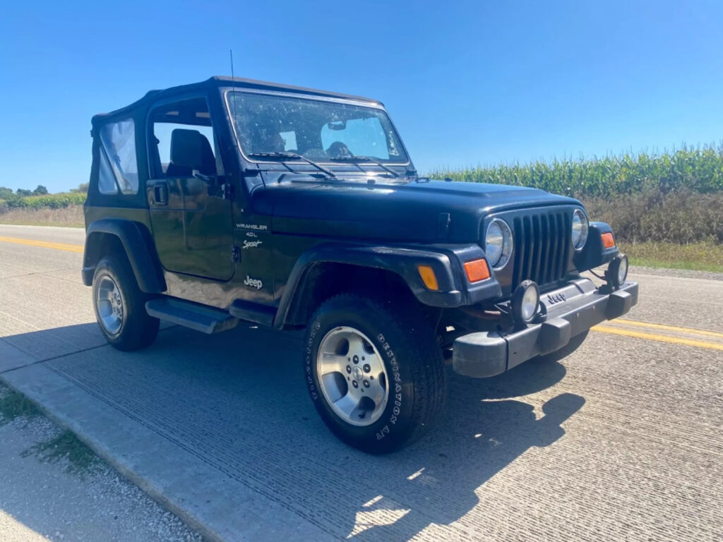 2001 Jeep Wrangler HD Video 6 cyl 4,0 lt Inline 5 spd 4×4 low Miles