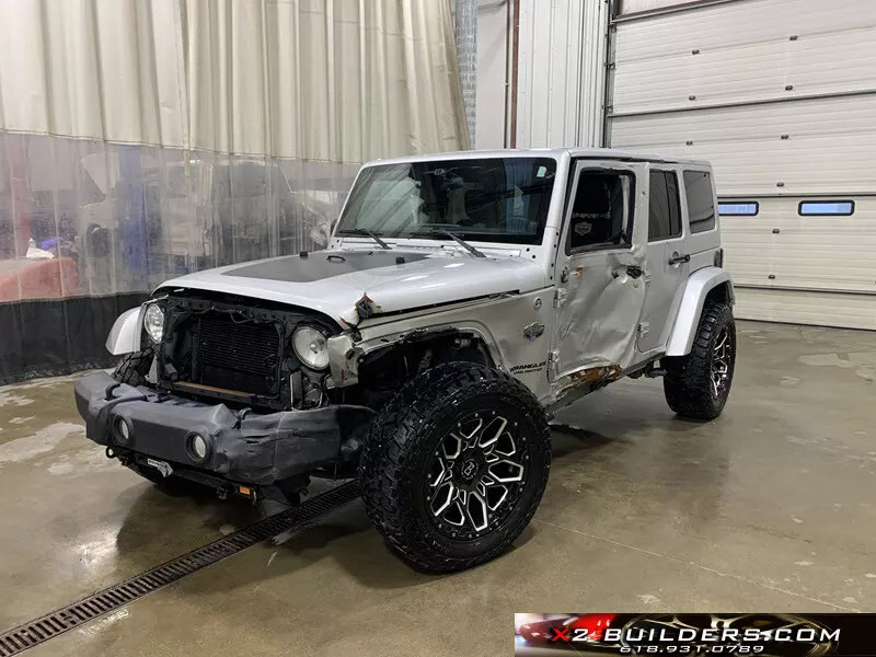 2012 Jeep Wrangler Unlimited Sahara Arctic