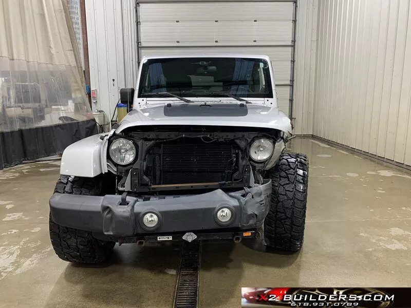 2012 Jeep Wrangler Unlimited Sahara Arctic