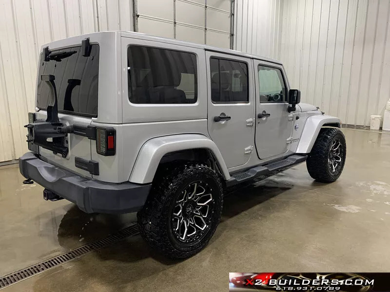 2012 Jeep Wrangler Unlimited Sahara Arctic