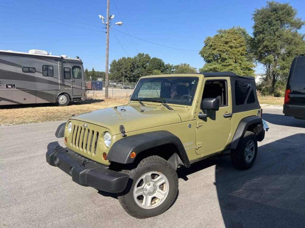 2013 Jeep Wrangler Sport