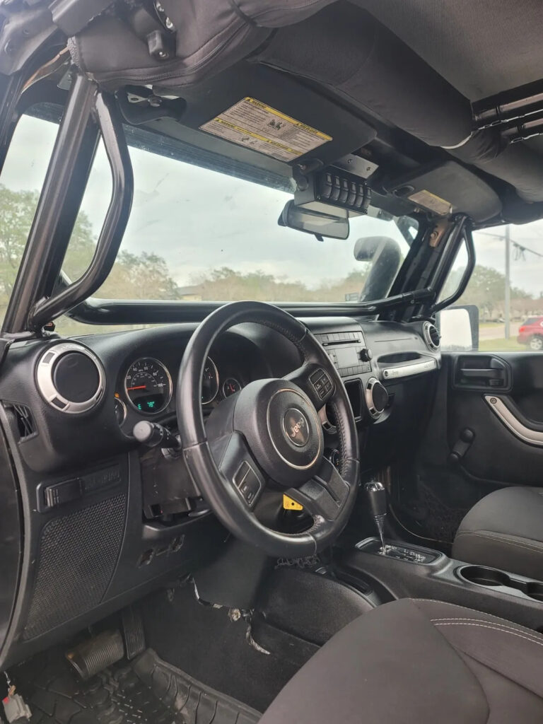 2015 Jeep Wrangler Rubicon 4×4  SUV