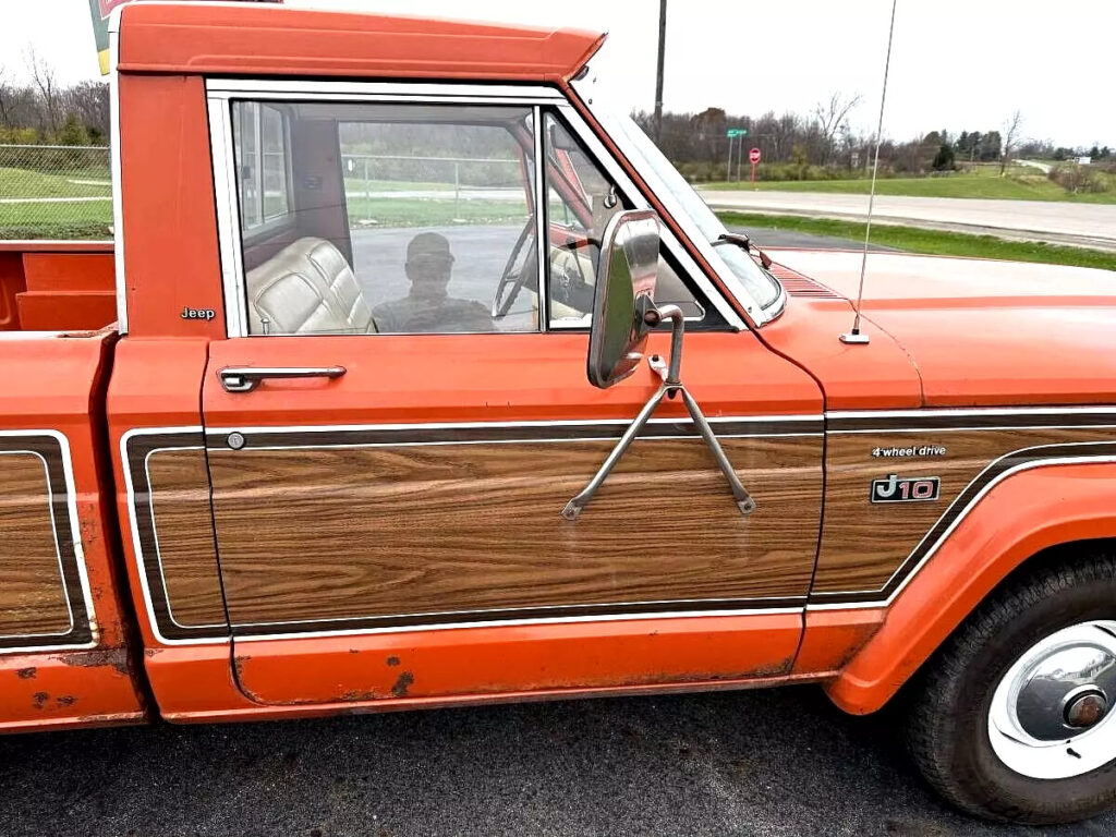 1976 Jeep J10 4X4 Pioneer