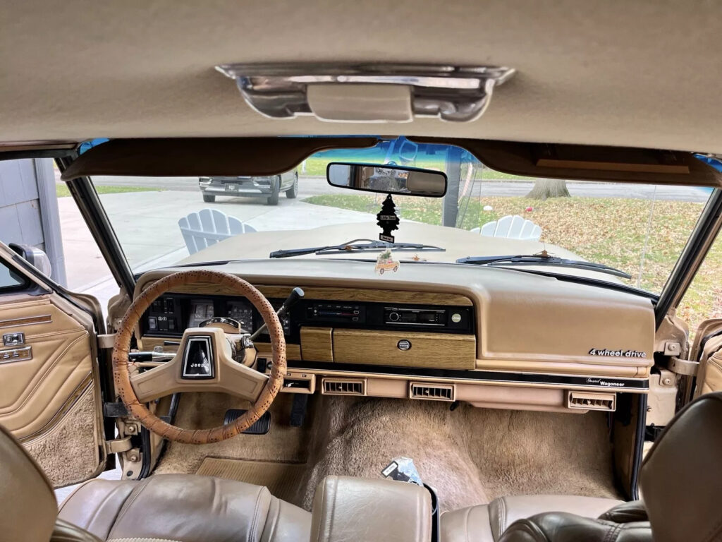 1987 Jeep Wagoneer Gold with Wood Grain Panel