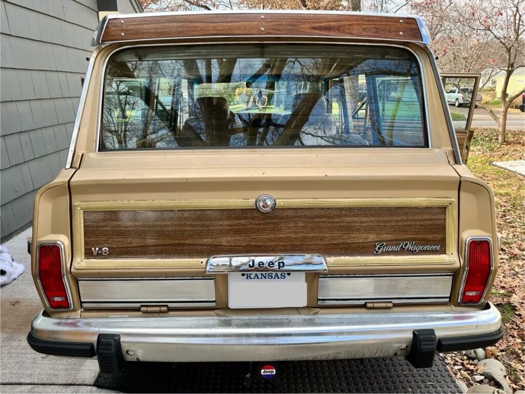 1987 Jeep Wagoneer Gold with Wood Grain Panel