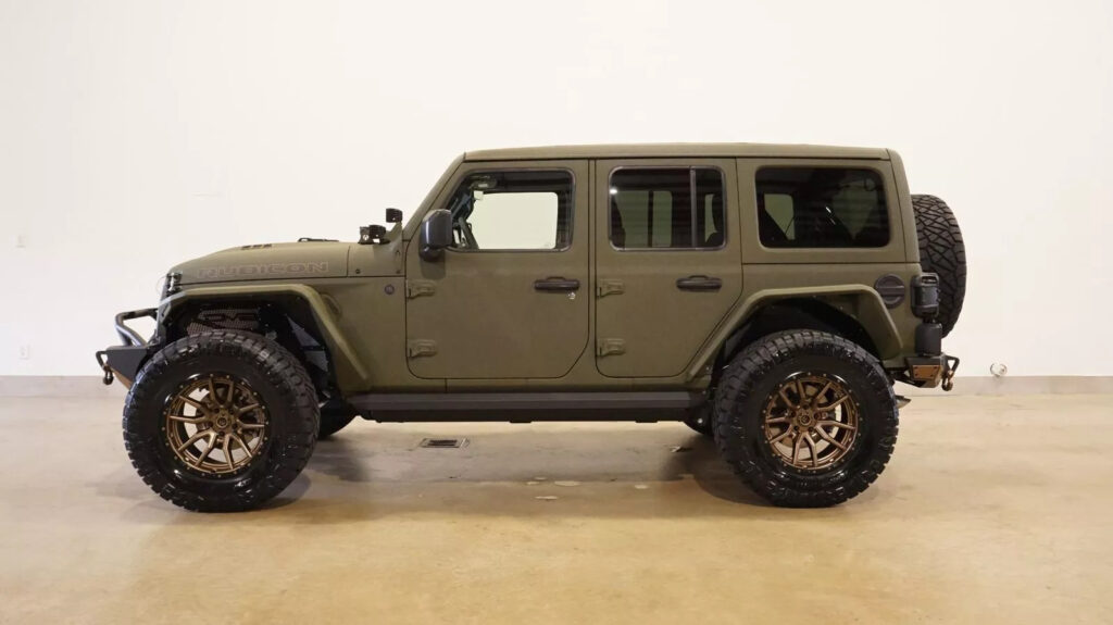 2024 Jeep Wrangler Rubicon 392 4X4 SKY Top,dupont Kevlar,bumpers