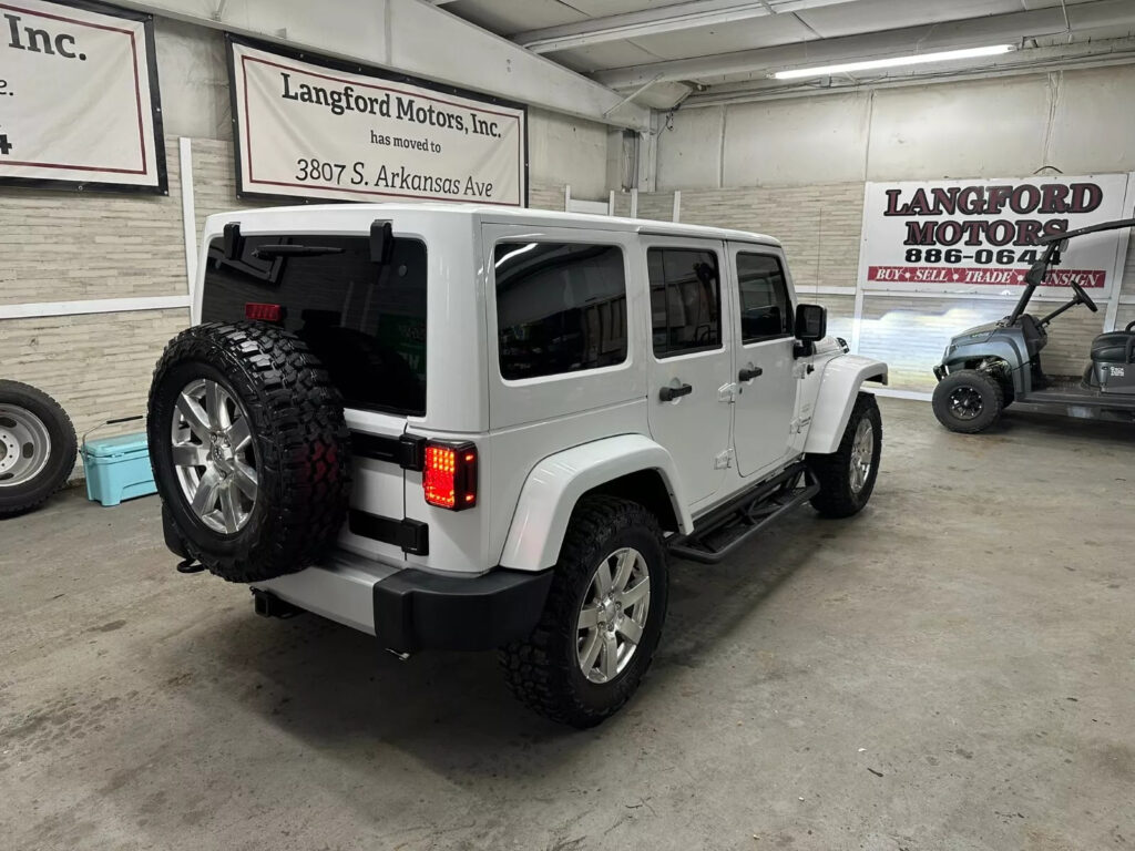 2012 Jeep Wrangler Sahara