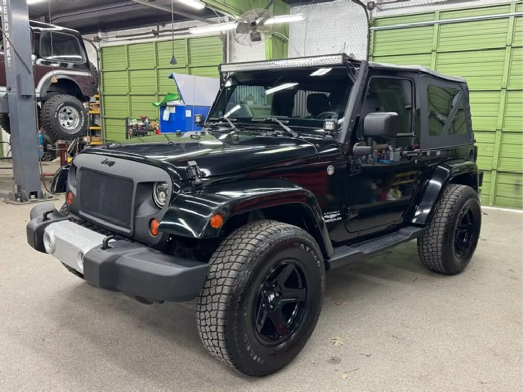 2013 Jeep Wrangler Sahara