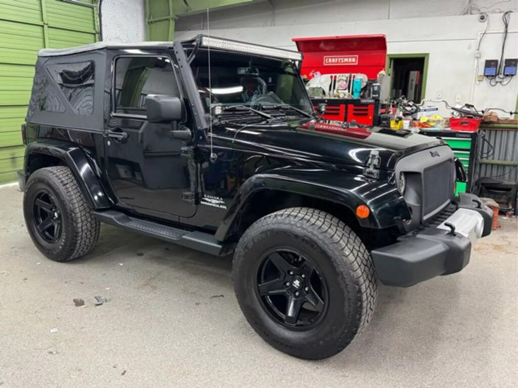 2013 Jeep Wrangler Sahara