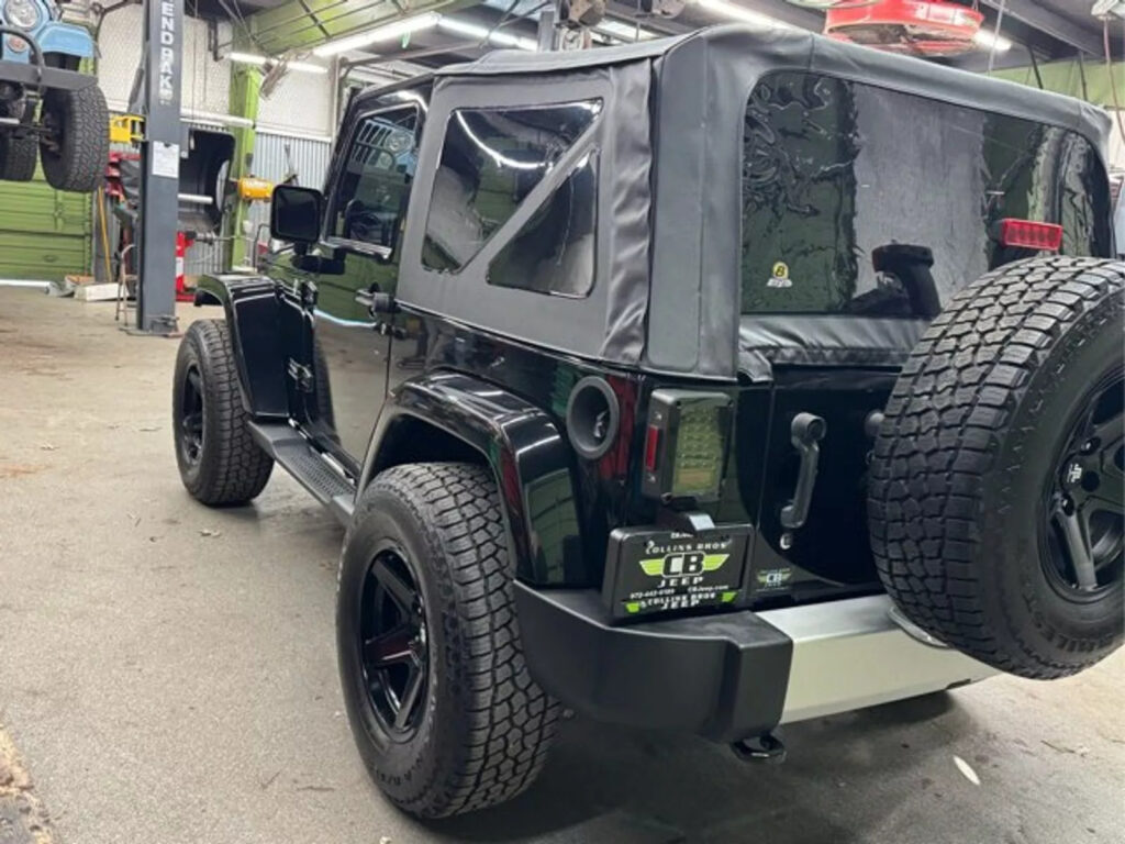 2013 Jeep Wrangler Sahara