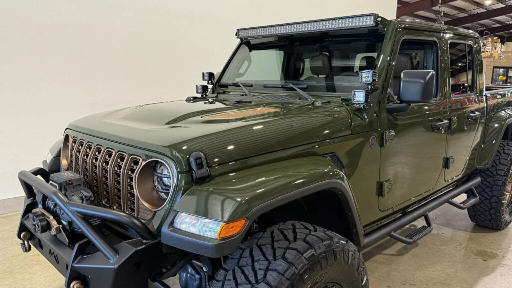 2024 Jeep Gladiator Sport 4X4, Lifted,bumpers,led’s,38’s, HTD Leather