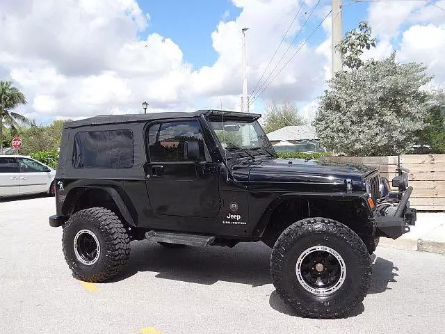 2005 Jeep Unlimited Wrangler LJ 4.0L LWB