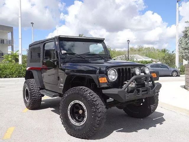 2005 Jeep Unlimited Wrangler LJ 4.0L LWB