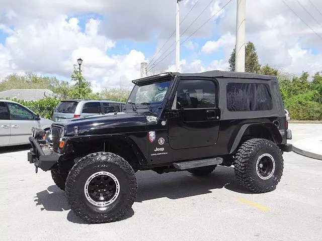 2005 Jeep Unlimited Wrangler LJ 4.0L LWB