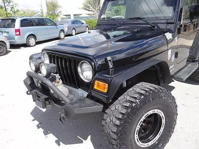 2005 Jeep Unlimited Wrangler LJ 4.0L LWB