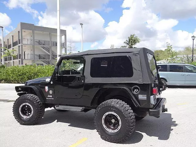 2005 Jeep Unlimited Wrangler LJ 4.0L LWB