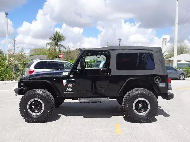 2005 Jeep Unlimited Wrangler LJ 4.0L LWB