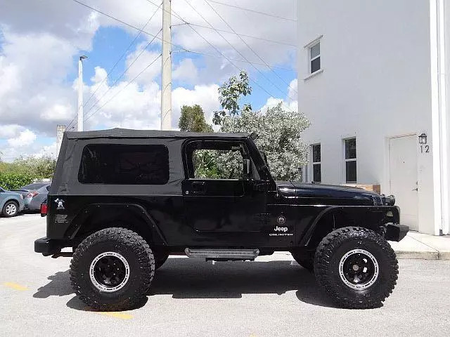 2005 Jeep Unlimited Wrangler LJ 4.0L LWB