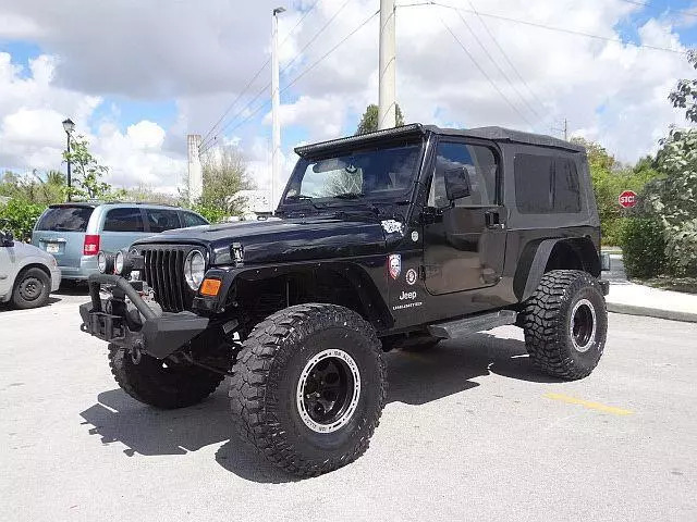 2005 Jeep Unlimited Wrangler LJ 4.0L LWB