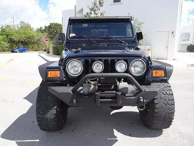 2005 Jeep Unlimited Wrangler LJ 4.0L LWB