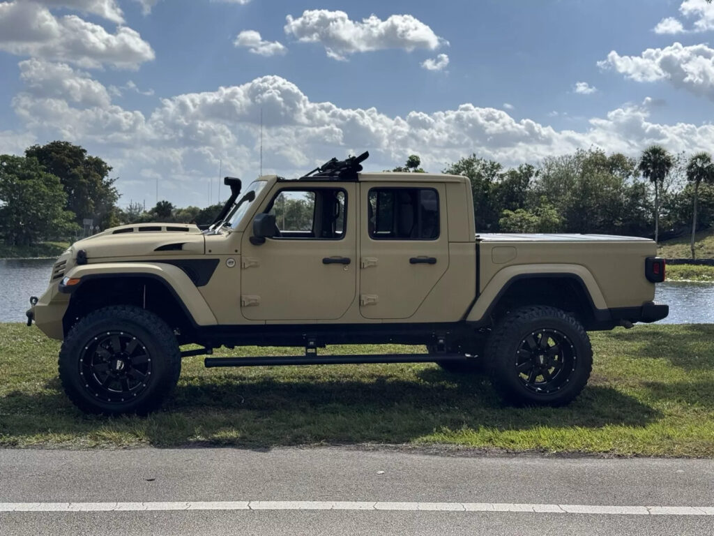 2020 Jeep Gladiator Sport