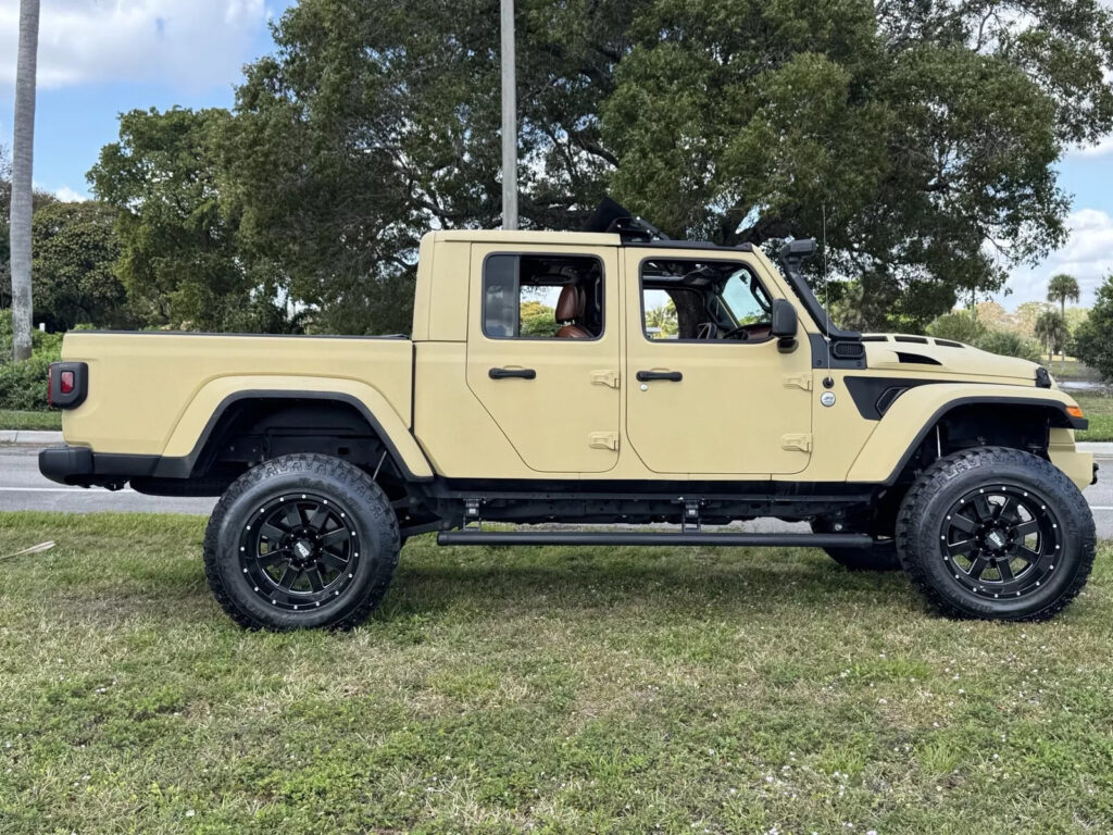 2020 Jeep Gladiator Sport