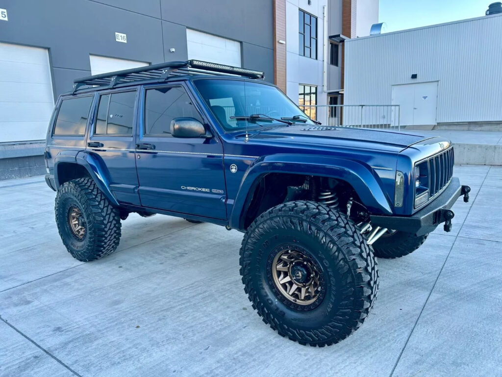 1997 Jeep Cherokee XJ – Beautiful Restomod
