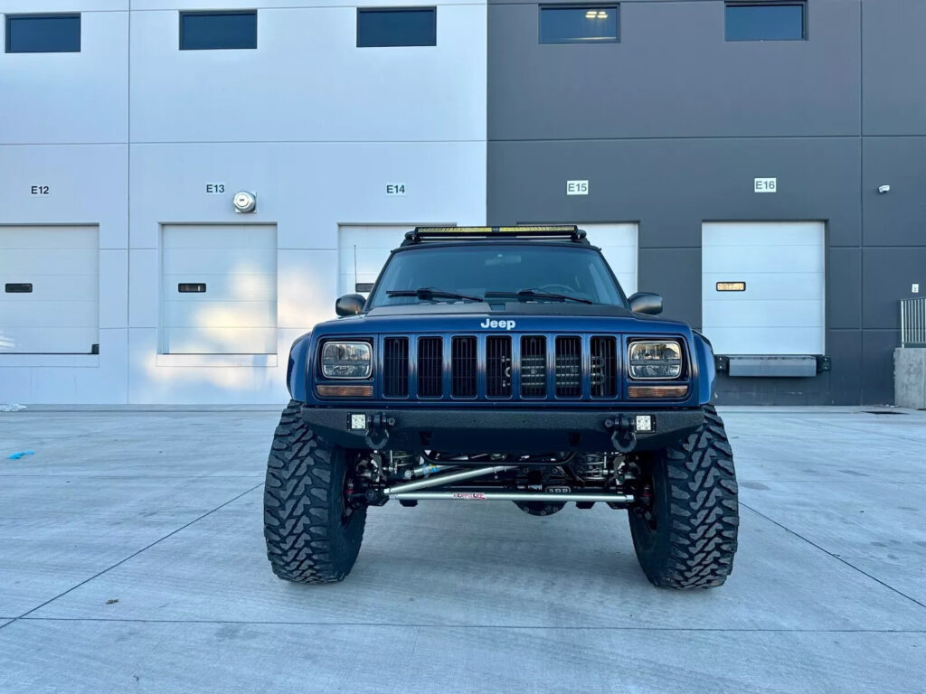 1997 Jeep Cherokee XJ – Beautiful Restomod