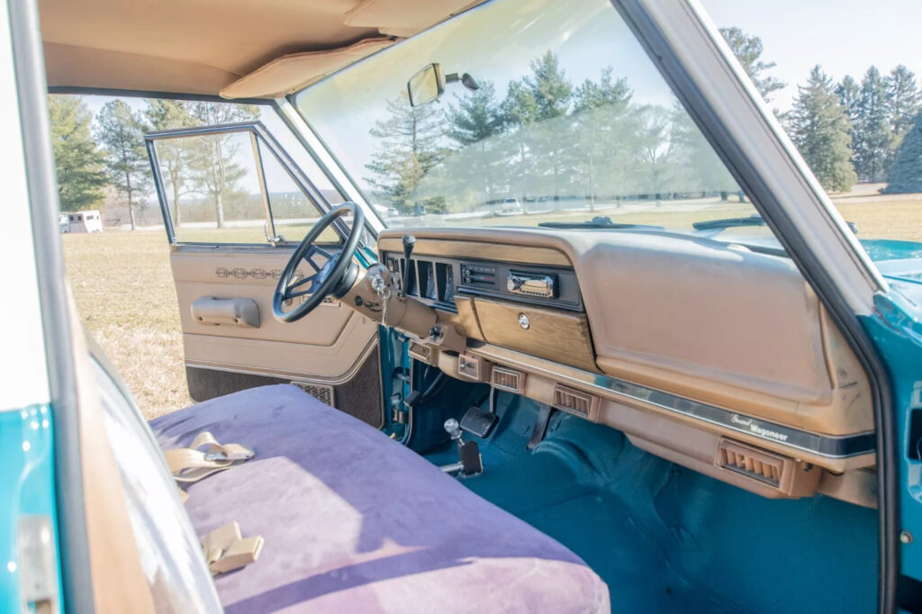 1987 Jeep Grand Wagoneer