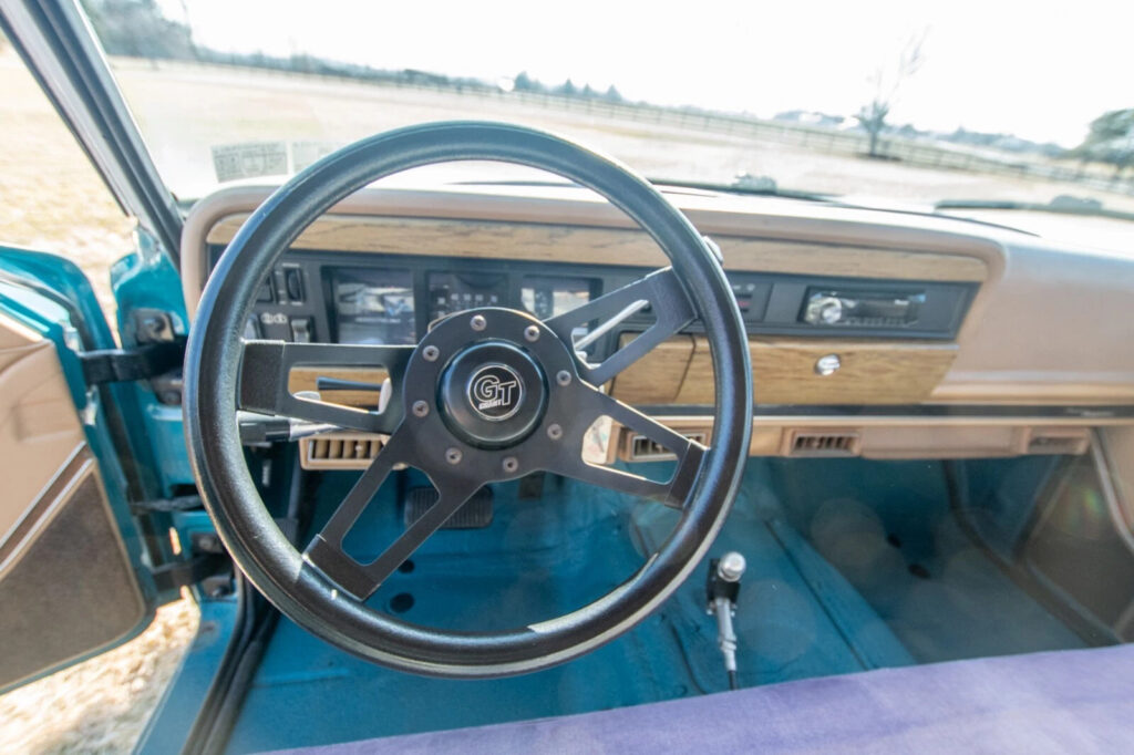 1987 Jeep Grand Wagoneer