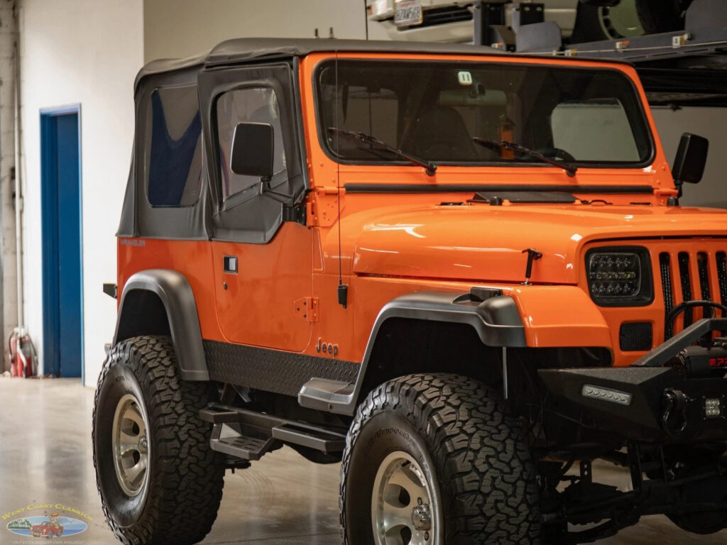 1994 Jeep Wrangler Custom SE  4WD SUV