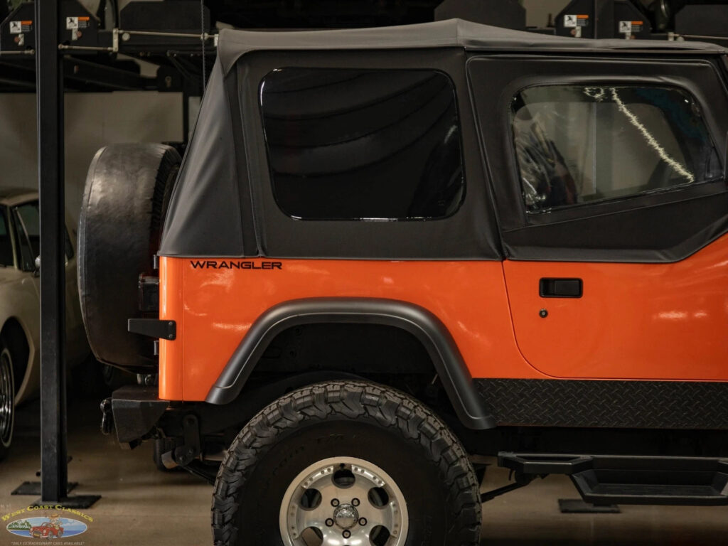 1994 Jeep Wrangler Custom SE  4WD SUV