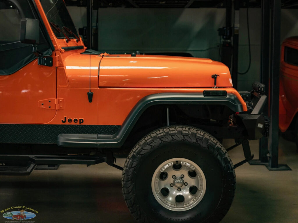 1994 Jeep Wrangler Custom SE  4WD SUV