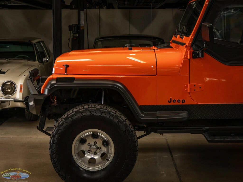 1994 Jeep Wrangler Custom SE  4WD SUV