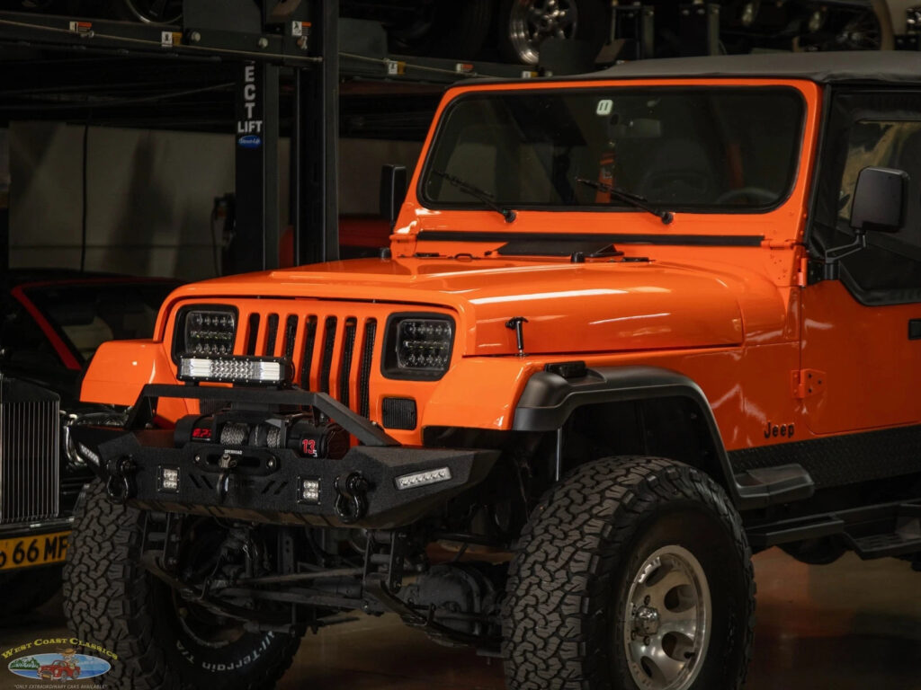 1994 Jeep Wrangler Custom SE  4WD SUV