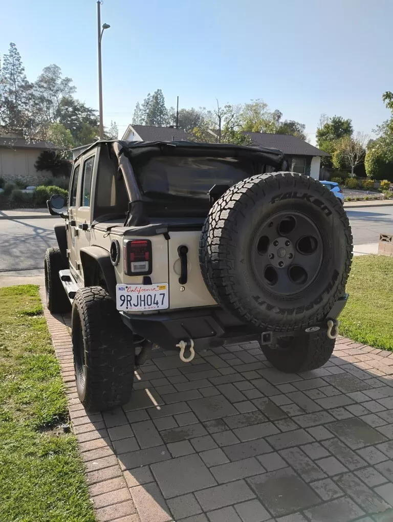 2011 Jeep Wrangler Unlimited Sahara Sport Utility 4D
