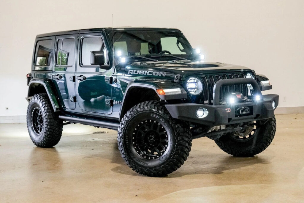 2020 Jeep Wrangler Unlimited Rubicon 392 HEMI CONV 4X4, Bumpers,led’s