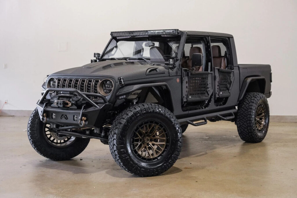 2025 Jeep Gladiator Nighthawk 4X4 Dupont Kevlar,lifted, Bumpers, Led’s