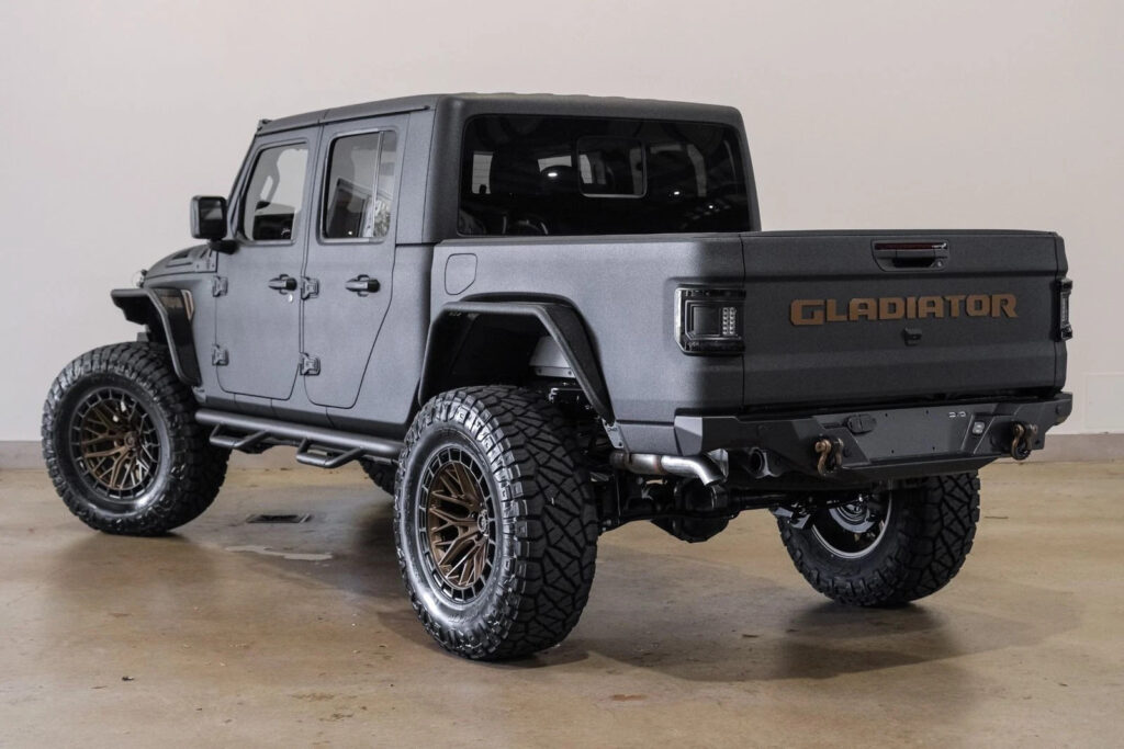 2025 Jeep Gladiator Nighthawk 4X4 Dupont Kevlar,lifted, Bumpers, Led’s