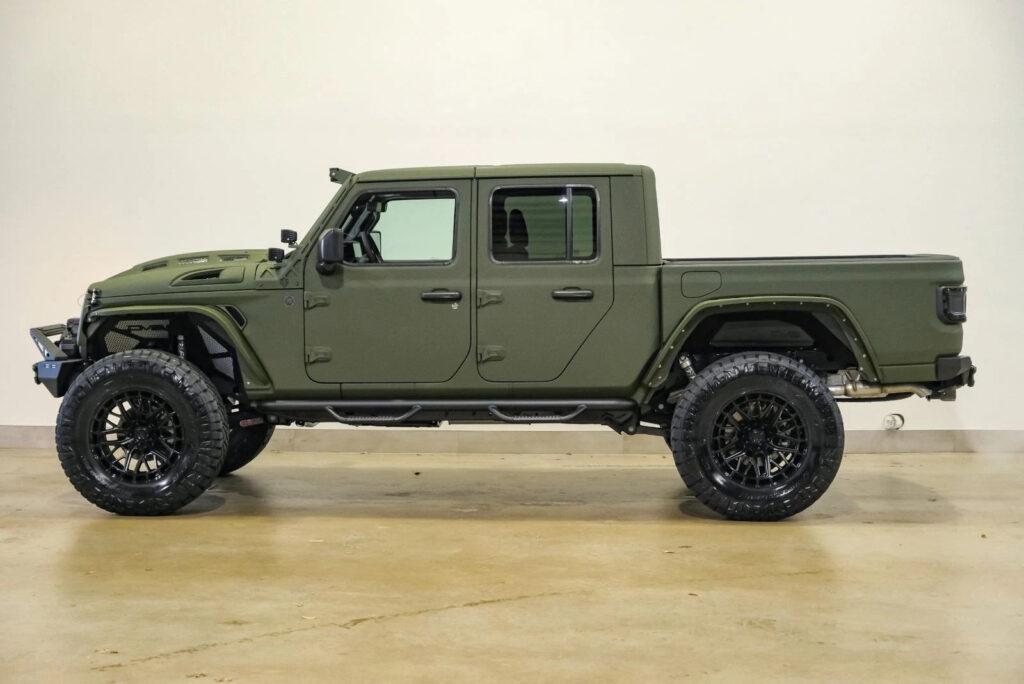 2025 Jeep Gladiator Sport S 4X4 Dupont Kevlar,lifted,bumpers,led’s,nav